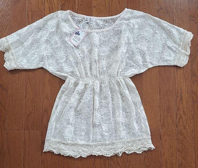 新品*タグ付き*総レース*チュニック*5分袖*オフホワイト*シースルー*花柄 < 女性ファッション  新品*タグ付き*総レース*チュニック*5分袖*オフホワイト*シースルー*花柄  < 女性ファッションの