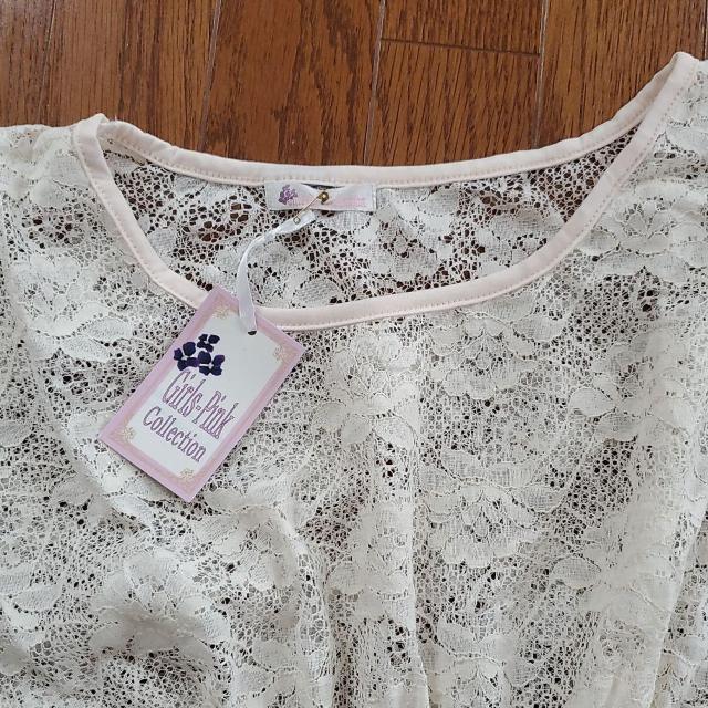 新品*タグ付き*総レース*チュニック*5分袖*オフホワイト*シースルー*花柄 < 女性ファッション  新品*タグ付き*総レース*チュニック*5分袖*オフホワイト*シースルー*花柄 < 女性ファッションの