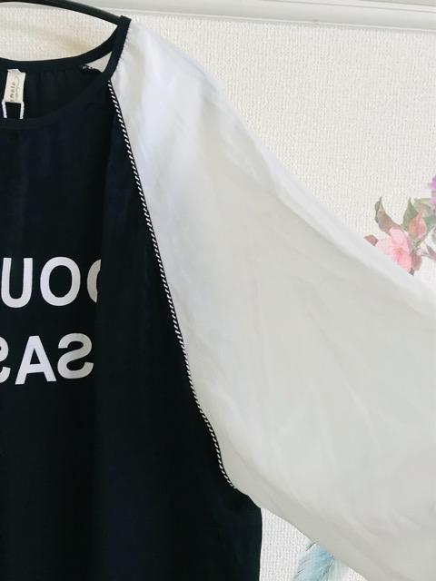 新品薄手ゆったり7分袖光沢地袖シースルロゴ入りチュニック < 女性ファッション  新品薄手ゆったり7分袖光沢地袖シースルロゴ入りチュニック < 女性ファッションの