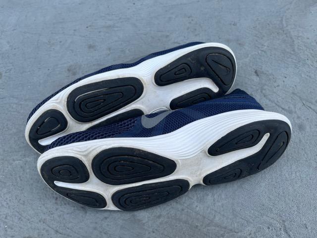 NIKE レボリューション4フレイス < 男性ファッション  NIKE レボリューション4フレイス < 男性ファッションの