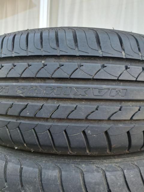 ă^C185/55R/15/82V