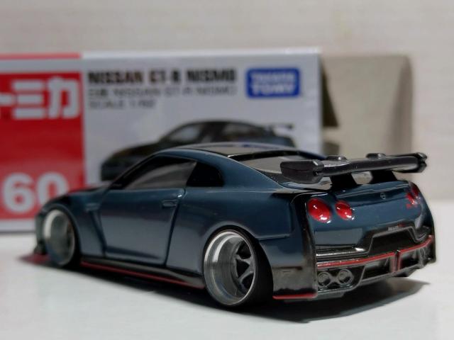 yg~JzY NISSAN GT-R NISMO  zr[ 