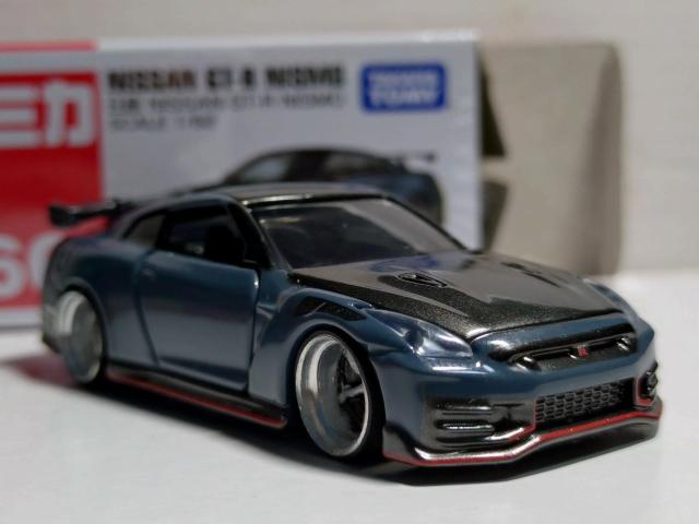 yg~JzY NISSAN GT-R NISMO  zr[ 