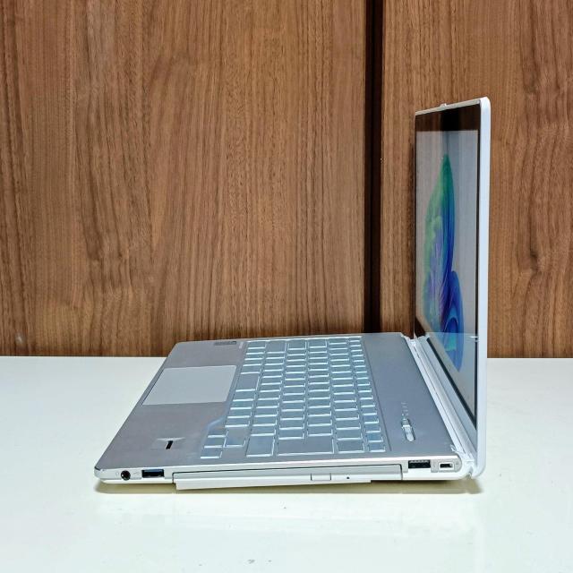FUJITSU LIFEBOOK Corei7 ������8GB SSD512GB Web�J���� �^�b�`�p�l�� DVD Office �� PC�{��/���Ӌ@��� 