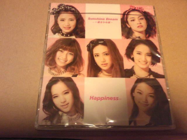 †Happiness†最新single†期間生産限定盤ワンコインCD < タレントグッズ  †Happiness†最新single†期間生産限定盤ワンコインCD  < タレントグッズの