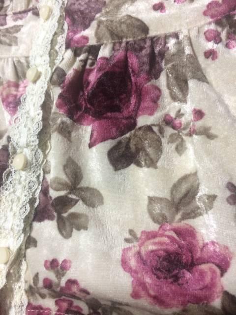 レストローズ☆バラ柄☆ノースリーブトップス☆ < ブランド  レストローズ☆バラ柄☆ノースリーブトップス☆ < ブランドの