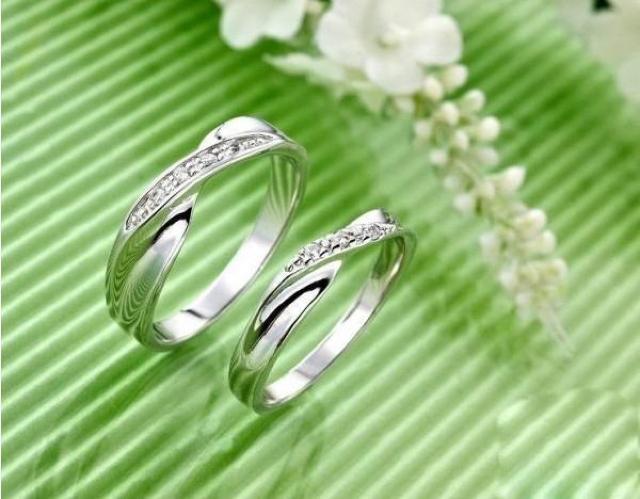 送料無料★高級感※婚約指輪 カップル用 3.0ct Czダイヤ 波形 リング 9号 ジルコニア ホワイトゴールド 新品 < 女性アクセサリー/時計 送料無料★高級感※婚約指輪 カップル用 3.0ct Czダイヤ 波形 リング 9号 ジルコニア ホワイトゴールド 新品 < 女性アクセサリー/時計の