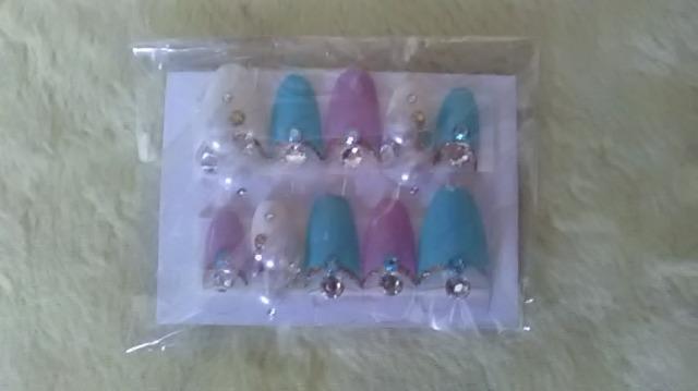 新品*ネイルチップ < 香水/コスメ/ネイル  新品*ネイルチップ < 香水/コスメ/ネイルの