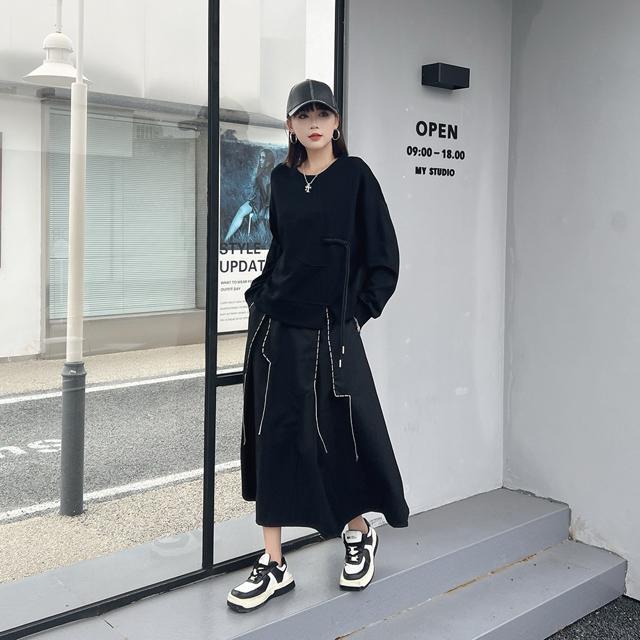 トレーナー 長袖 紐付き ブラック 大きいサイズ < 女性ファッション  トレーナー 長袖 紐付き ブラック 大きいサイズ < 女性ファッションの