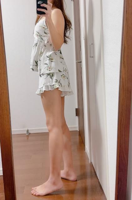 美脚魅せ ホワイト花柄ショーパン セットアップ可能 < 女性ファッション 美脚魅せ ホワイト花柄ショーパン セットアップ可能 < 女性ファッションの