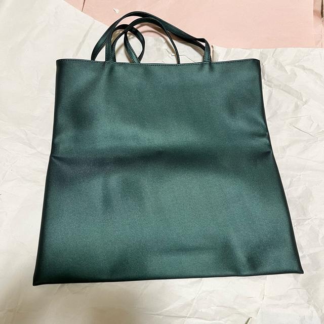 �yCLINIQUE / �N���j�[�N�z �g�[�g�o�b�O �[�� �X�x�X�x�� �m�x���e�B �� �u�����h�� 