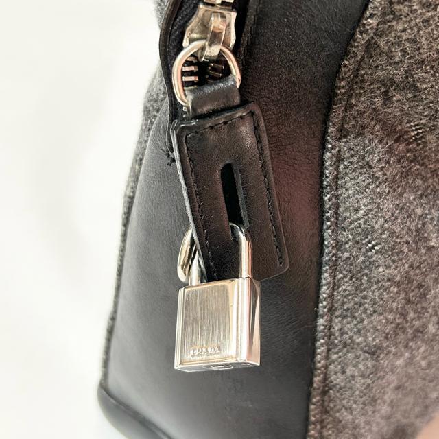 PRADA �v���_ �E�[�� ���U�[ �g�[�g �o�b�O �u���b�N �V���o�[���� ���|�� A4 ���[ ���΂� �� �u�����h�� 