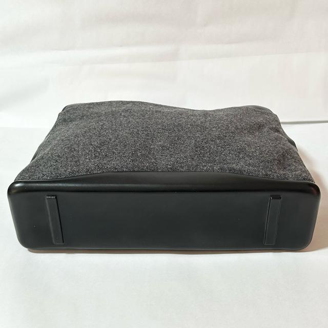 PRADA �v���_ �E�[�� ���U�[ �g�[�g �o�b�O �u���b�N �V���o�[���� ���|�� A4 ���[ ���΂� �� �u�����h�� 