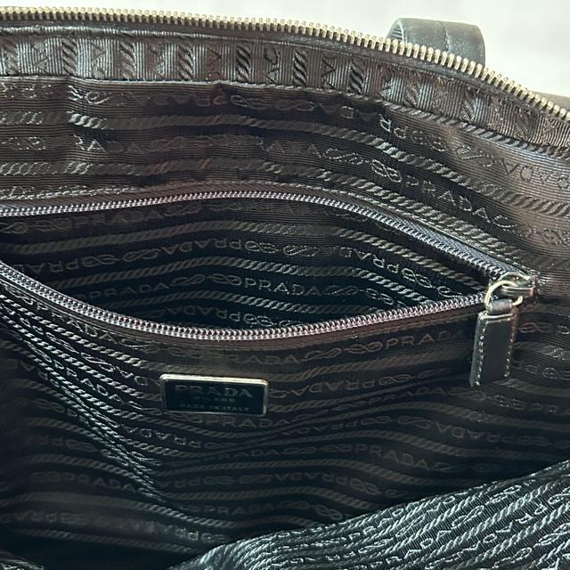 PRADA �v���_ �E�[�� ���U�[ �g�[�g �o�b�O �u���b�N �V���o�[���� ���|�� A4 ���[ ���΂� �� �u�����h�� 