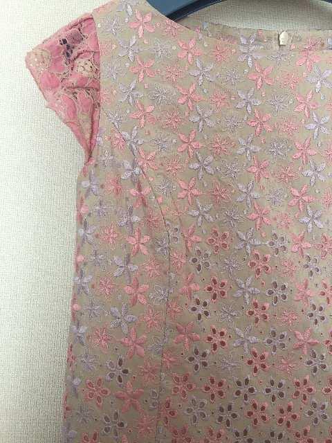 美品TOCCA ゴールドレーベル 刺繍ワンピース < ブランド 美品TOCCA ゴールドレーベル 刺繍ワンピース < ブランドの