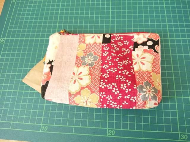 ハンドメイド 和柄 まち付きポーチ < 女性ファッション  ハンドメイド 和柄 まち付きポーチ  < 女性ファッションの