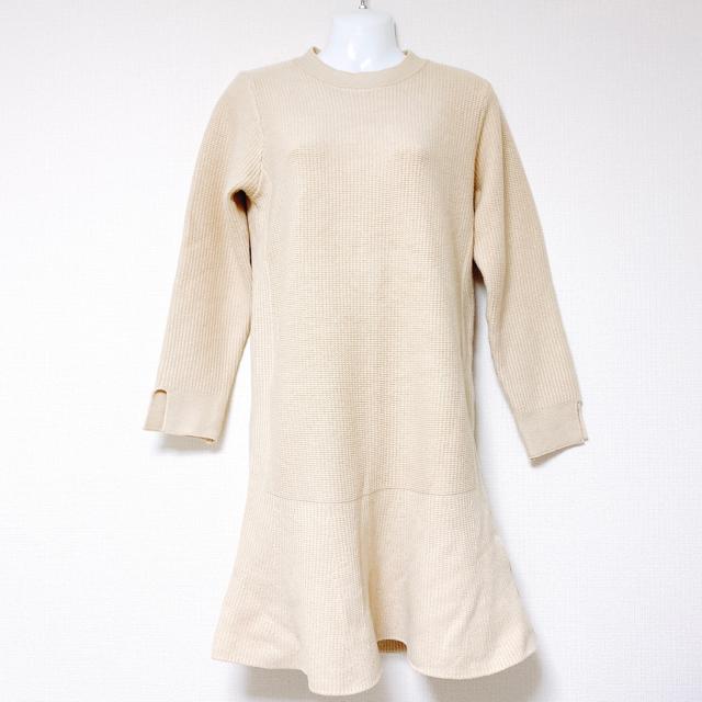 ペプラムフレアニットミニワンピースベージュオフホワイトInsta < 女性ファッション ペプラムフレアニットミニワンピースベージュオフホワイトInsta < 女性ファッションの