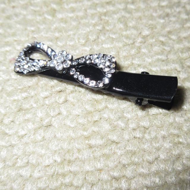 未使用☆ラインストーンリボンモチーフ*ミニヘアクリップ(ブラック) < 女性アクセサリー/時計  未使用☆ラインストーンリボンモチーフ*ミニヘアクリップ(ブラック) < 女性アクセサリー/時計の