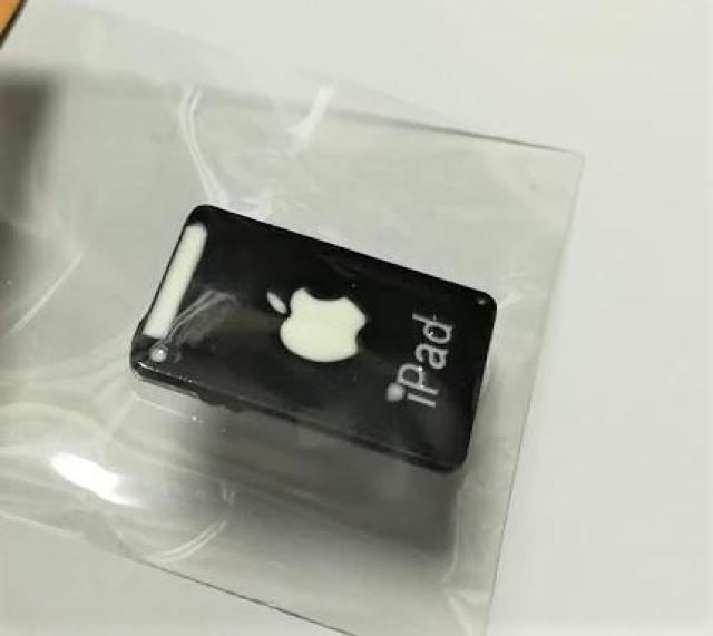 ~j`AiPadminiubNACpbhFႢ܂BigiPhone܂h[nEXɁ    