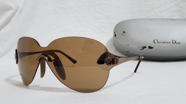正規美 レア Dior ティアドロップ パイロット シールドサングラス 茶 ブロンズ CDロゴ 1枚ビッグレンズメタルアイウェア < ブランド  正規美 レア Dior ティアドロップ パイロット シールドサングラス 茶 ブロンズ CDロゴ 1枚ビッグレンズメタルアイウェア  < ブランドの