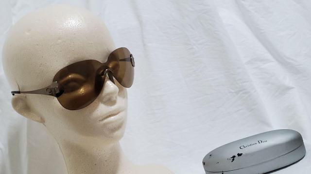 正規美 レア Dior ティアドロップ パイロット シールドサングラス 茶 ブロンズ CDロゴ 1枚ビッグレンズメタルアイウェア < ブランド  正規美 レア Dior ティアドロップ パイロット シールドサングラス 茶 ブロンズ CDロゴ 1枚ビッグレンズメタルアイウェア < ブランドの