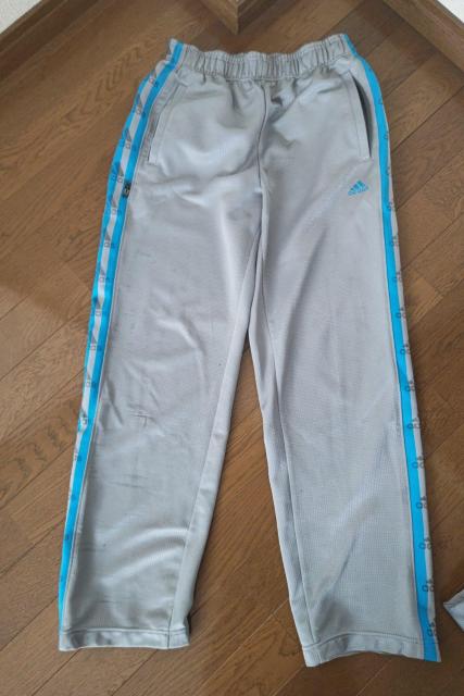 アディダスジャージ 上下セット Sサイズ < ブランド  アディダスジャージ 上下セット Sサイズ < ブランドの