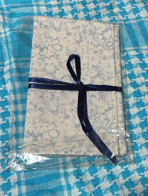 リボンポーチ 未使用 < 女性ファッション  リボンポーチ 未使用  < 女性ファッションの