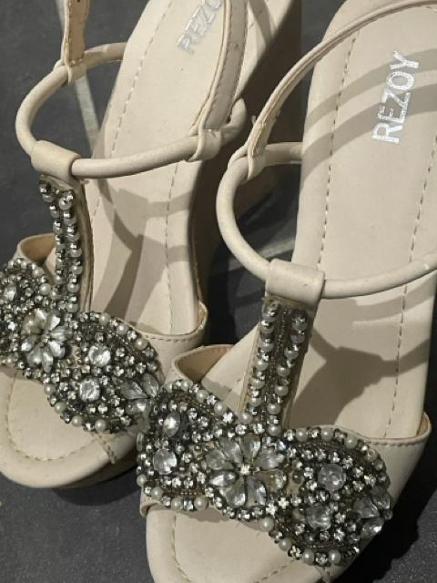 REZOY LLrW[T_EGbW\[M  uh 