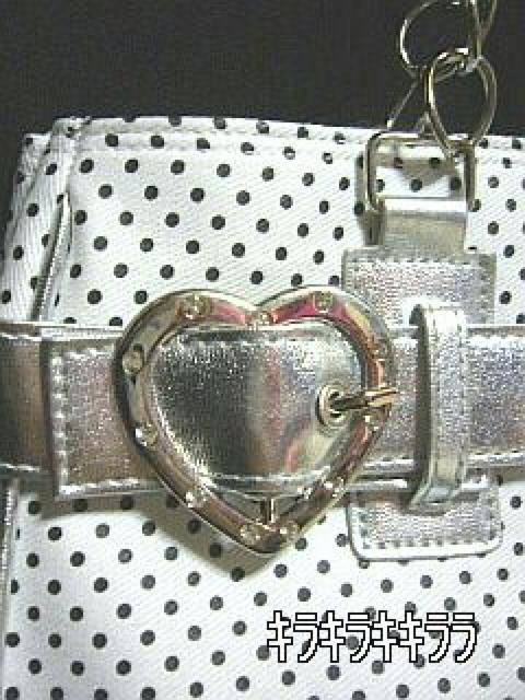 《New》ViVi・ハートバックル★ドット柄*ショルダーバッグ<ホワイト> < 女性ファッション  《New》ViVi・ハートバックル★ドット柄*ショルダーバッグ<ホワイト> < 女性ファッションの