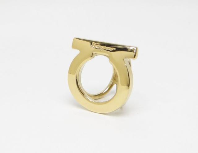 SalvatoreFerragamo フェラガモ ガンチーニ スカーフリング ゴールド【送料無料】 < ブランド SalvatoreFerragamo フェラガモ ガンチーニ スカーフリング ゴールド【送料無料】 < ブランドの