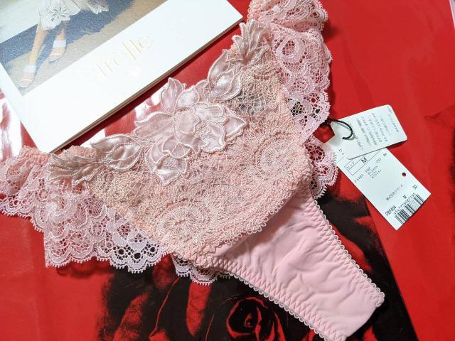 Trefle/トレフル/54G/モロッコ/ソングTバックショーツ/M/SG/シャパンピンク/稀少 < 女性ファッション  Trefle/トレフル/54G/モロッコ/ソングTバックショーツ/M/SG/シャパンピンク/稀少  < 女性ファッションの