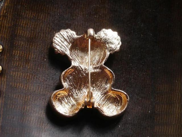 新品アンティーク調キラキラストーン コアラブローチ < 女性アクセサリー/時計  新品アンティーク調キラキラストーン コアラブローチ < 女性アクセサリー/時計の