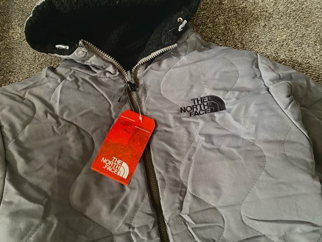 ViTHE NORTH FACE(m[XtFCX)}EeWPbg t[XWPbg