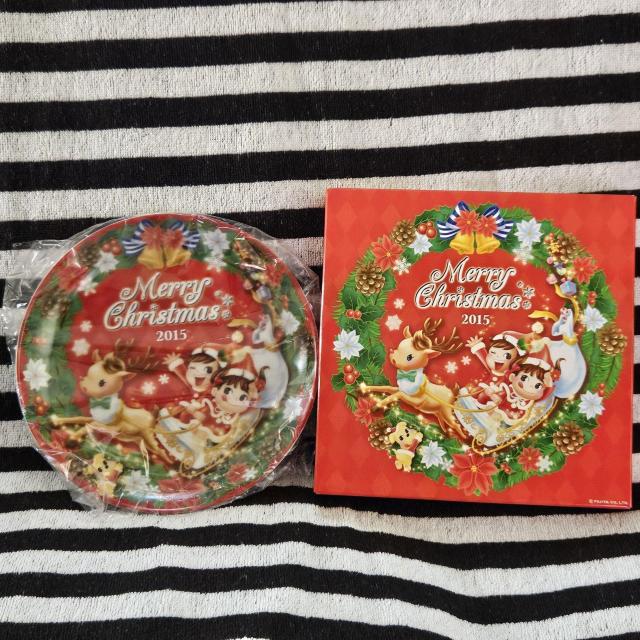 新品 ペコちゃん ポコちゃん クリスマス プレート 2015 サンタクロース トナカイ リース 皿 食器 不二家 < アニメ/コミック/キャラクター  新品 ペコちゃん ポコちゃん クリスマス プレート 2015 サンタクロース トナカイ リース 皿 食器 不二家 < アニメ/コミック/キャラクターの
