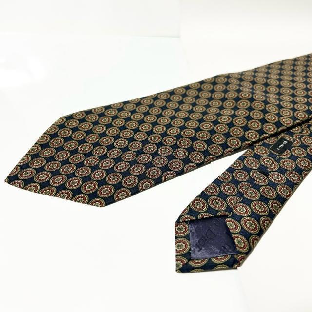 i Dior fBI[ lN^C    VN  uh 