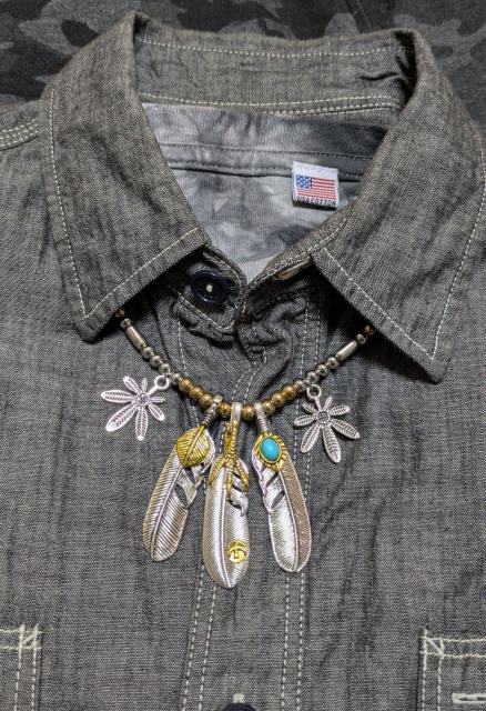 インディアンジュエリー★フェザー3連ネックレス★パイプビーズ★新品未着用 < 男性アクセサリー/時計 インディアンジュエリー★フェザー3連ネックレス★パイプビーズ★新品未着用 < 男性アクセサリー/時計の