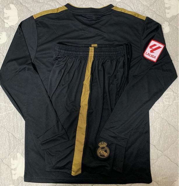 激安!サッカーユニフォーム!Sサイズ・大人気! レアルマドリード長袖・上下パンツ < 男性ファッション 激安!サッカーユニフォーム!Sサイズ・大人気! レアルマドリード長袖・上下パンツ < 男性ファッションの