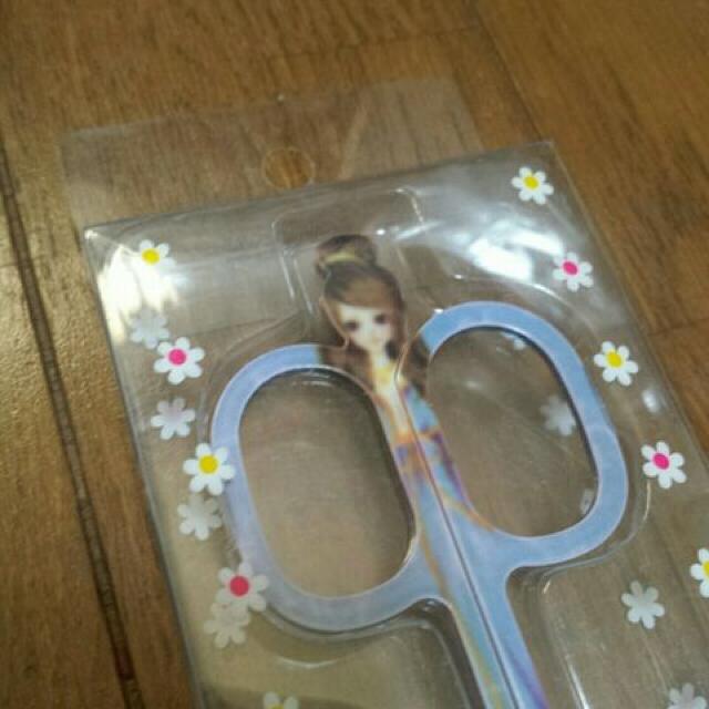 KYU-TOSCISSORVigpnT~OAyY  /RX/lC 
