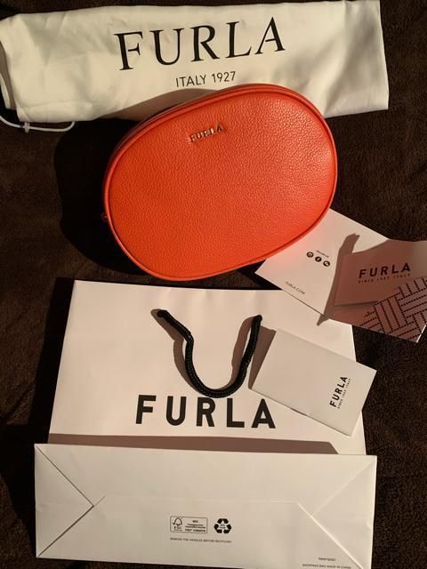 Vigp FURLA t  V_[obO   uh 