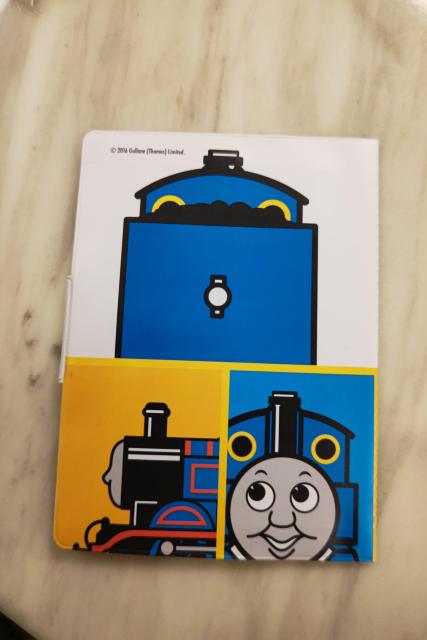 機関車トーマス お薬手帳カバー < キッズ/ベビー 機関車トーマス お薬手帳カバー < キッズ/ベビーの