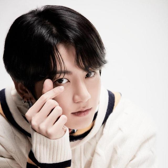 【送料無料】BTSジョングク厳選写真フォト10枚セット D < タレントグッズ  【送料無料】BTSジョングク厳選写真フォト10枚セット D < タレントグッズの