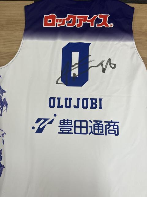 #0 �I���t�F�~�E�I���W���r�I�� ���b�N�A�C�X(R) �R���{���j�t�H�[���yWHITE�z �㉺�Z�b�g�i���M�T�C������j