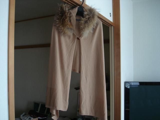 ★組曲 ファー付きストール★使用2・3度!クローゼット整理価格!値下げ! < ブランド ★組曲 ファー付きストール★使用2・3度!クローゼット整理価格!値下げ! < ブランドの