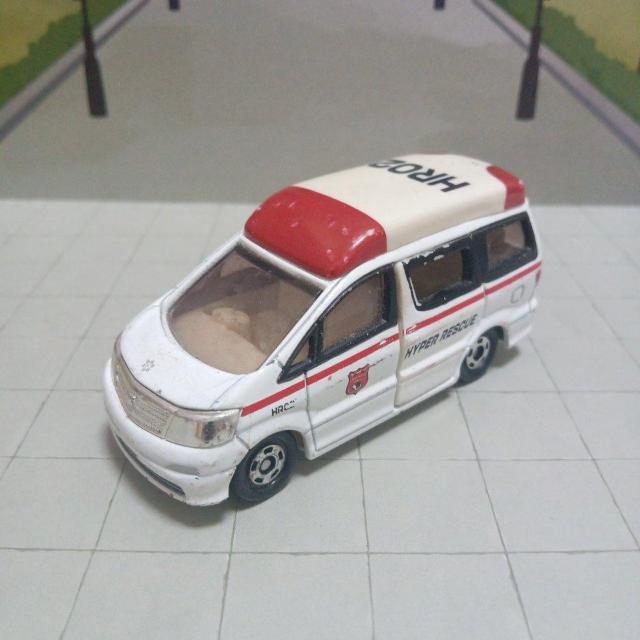 g~JE~}   zr[ 