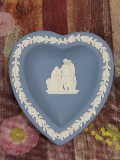 ӂ߂ā WEDGWOODWEFbWEbhWXp[g[EM܂Ƃ߂9_ɔi1000~X^[g  CeA/Ct 