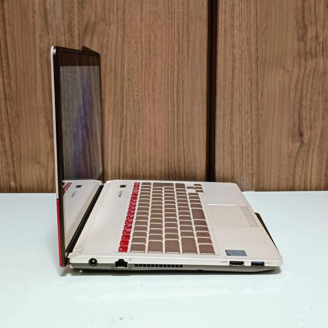 FUJITSU LIFEBOOK Corei5 ������8GB �V�iSSD512GB Web�J���� DVD Windows11 �� PC�{��/���Ӌ@��� 