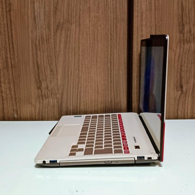 FUJITSU LIFEBOOK Corei5 ������8GB �V�iSSD512GB Web�J���� DVD Windows11 �� PC�{��/���Ӌ@��� 