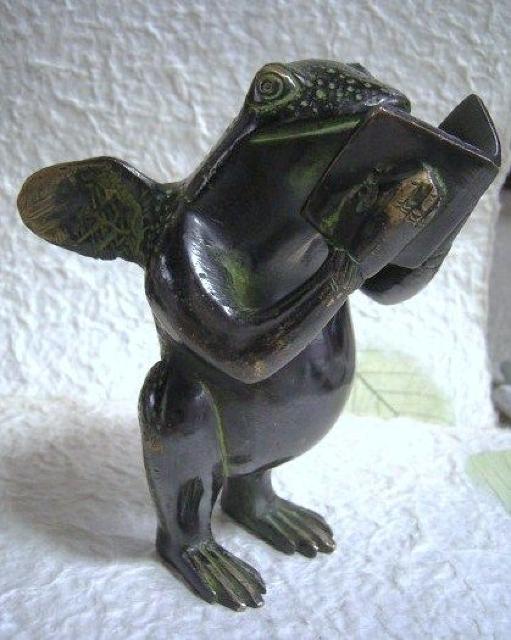 ☆即決☆酸化真鍮製 かえるの置物*本* < インテリア/ライフ  ☆即決☆酸化真鍮製 かえるの置物*本* < インテリア/ライフの