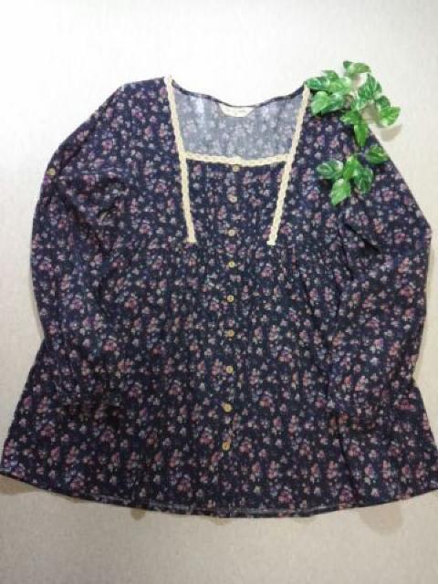 *フラワーモヨウ コットンチュニックブラウス* M < 女性ファッション *フラワーモヨウ コットンチュニックブラウス* M < 女性ファッションの