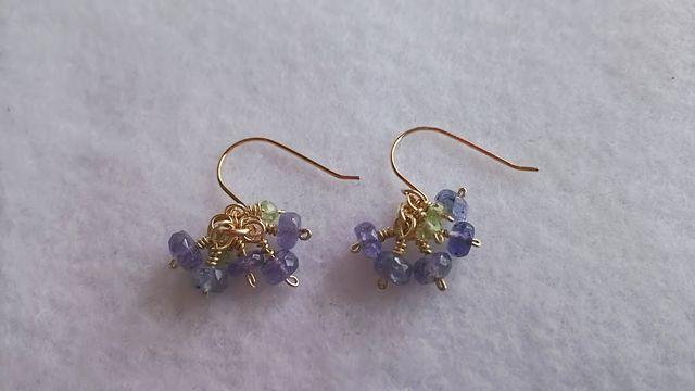☆handmade天然石ピアス☆宝石質タンザナイト&ペリドット☆14KGF☆ < 女性アクセサリー/時計  ☆handmade天然石ピアス☆宝石質タンザナイト&ペリドット☆14KGF☆ < 女性アクセサリー/時計の